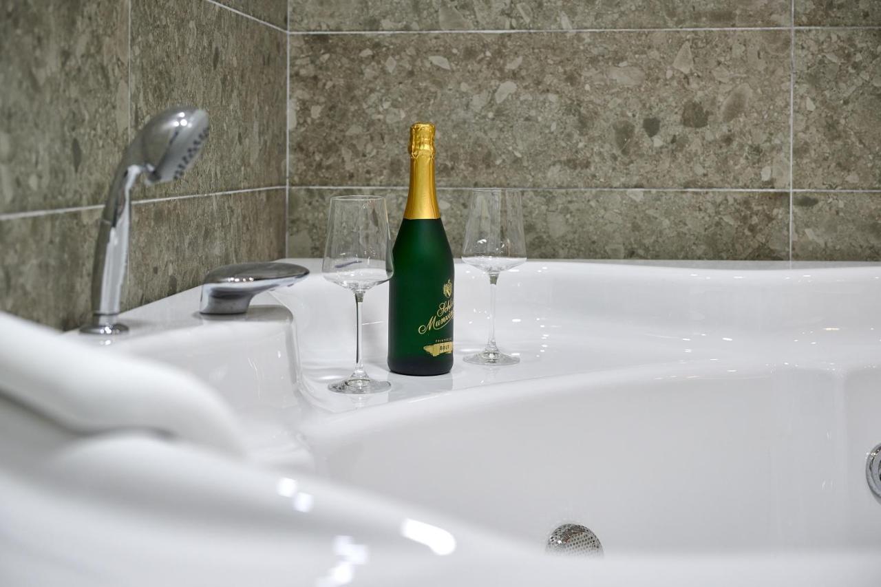 Vanimi Lux Apartmani Kikinda المظهر الخارجي الصورة
