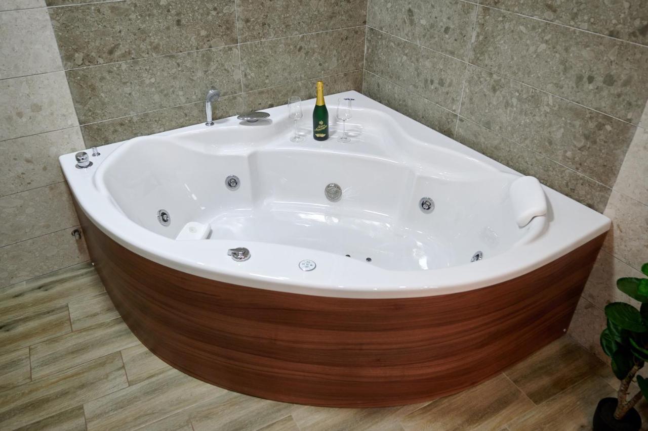 Vanimi Lux Apartmani Kikinda المظهر الخارجي الصورة
